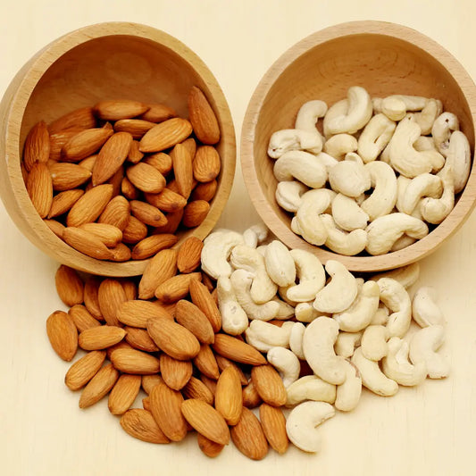 Health Benefits of Almonds and Cashews