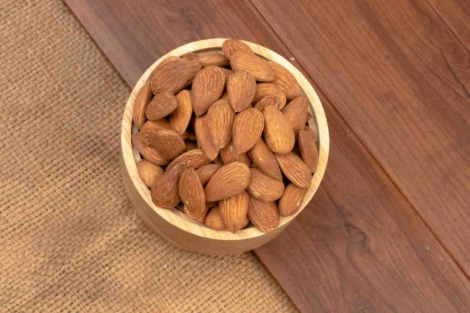 Medium Almond