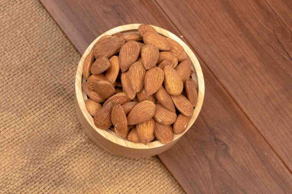 Medium Almond